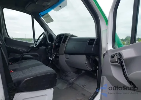 2013 Mercedes-Benz Sprinter 2500 Normal Roof from USA, damaged, VIN WD3PE7CC2D5725553